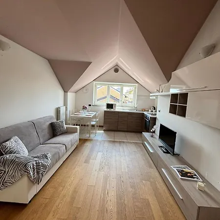 Apartment Bilocale Zona Stazione